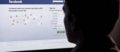 Facebook to Enter Fight to Prevent Suicide