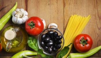 Mediterranean Diet May Decrease Risk of Kidney Disease