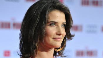 Cobie Smulders Details Cancer Battle