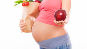 Why Moms-to-Be Might Want to Watch Their Diets