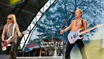 Cancer Sidelines Def Leppard Guitarist