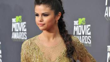 Pop Star Selena Gomez Battles Lupus